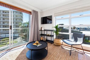 Apartment (1 Bedroom) | Interior - Harbour Terrace 7 (Cape Town)