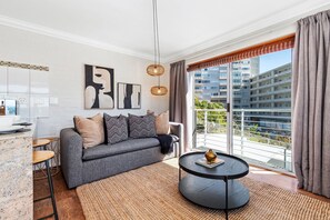 Apartment (1 Bedroom) | Front of property - Harbour Terrace 7 (Cape Town)