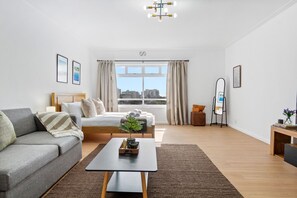 Apartment (0 Bedroom) | Interior