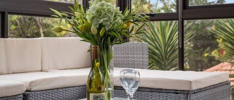 House (6 Bedrooms) | Interior