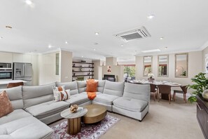 獨棟房屋 (6 Bedrooms) | 住宿內部