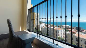 Beach/ocean view