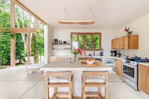 Villa, 3 Bedrooms, Accessible, Smoking | Interior