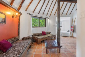 Family Penthouse, Kitchen, Pool View | In-room safe, individually decorated, individually furnished - Casa Central  (Playa del Carmen)