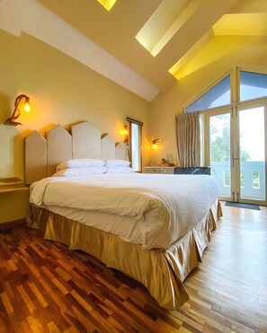 Habitación doble, balcón, vista a la montaña