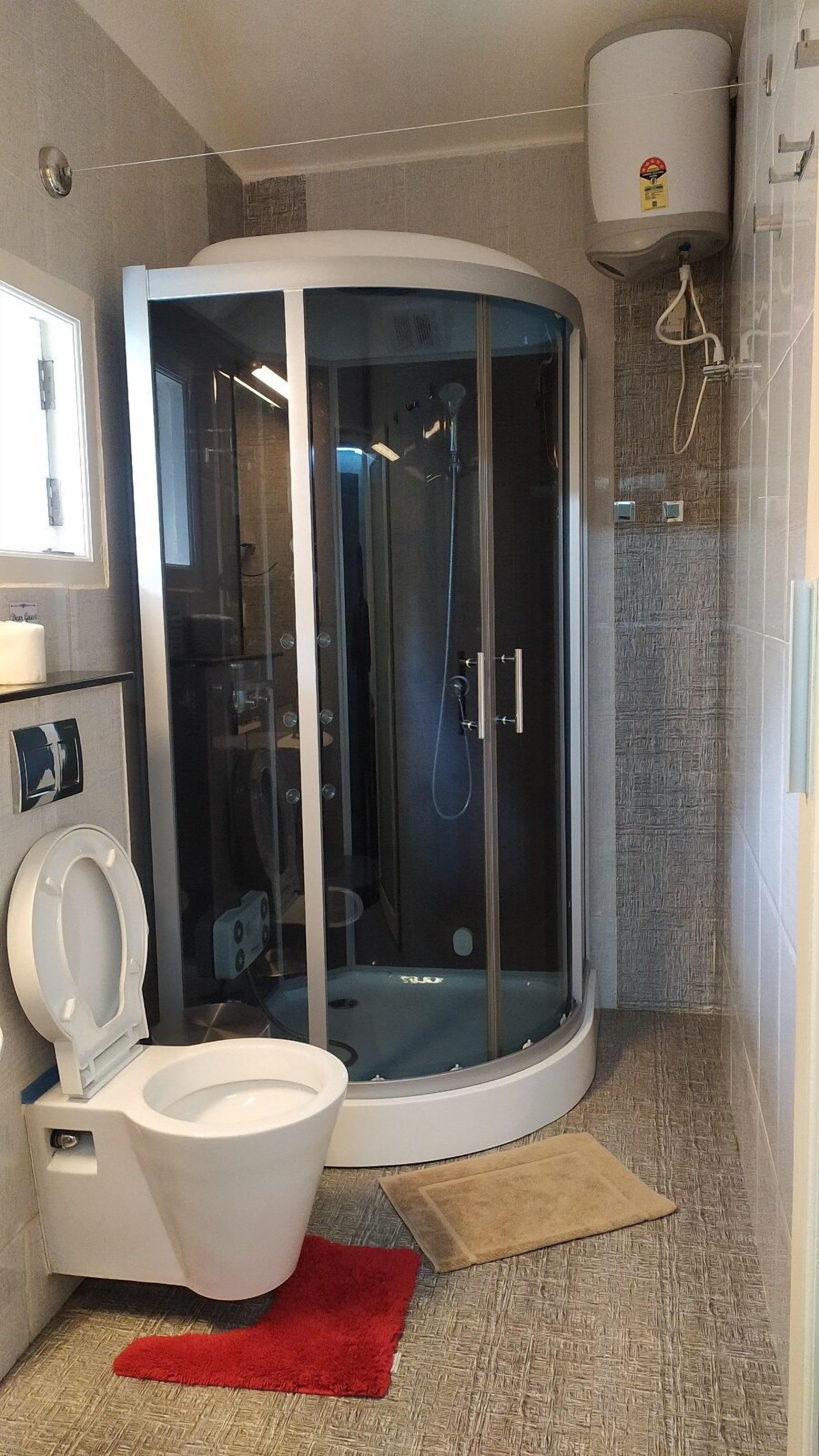 Deluxe Double Room | Bathroom