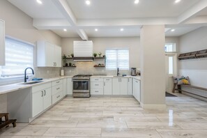 Luxury House, 6 Bedrooms, Private Pool, Pool View | Private kitchen | Coffee/tea maker, electric kettle, paper towels, dining tables