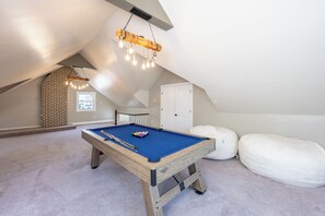 Billiards - Casa Francesca 6BR Villa & Heated Pool (Roselle)