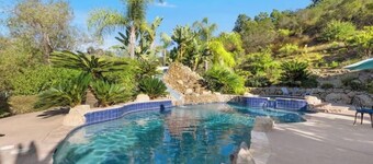 Hilltop Villa_Amazing Pool+Views