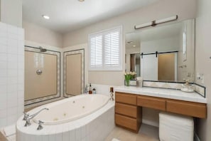 Shower, hair dryer, towels, soap - Palms Desert Retreat_Pool + Spa + Views (La Quinta)