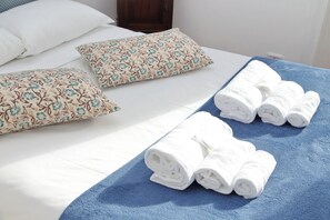 3 habitaciones, tabla de planchar con plancha y wifi gratis 