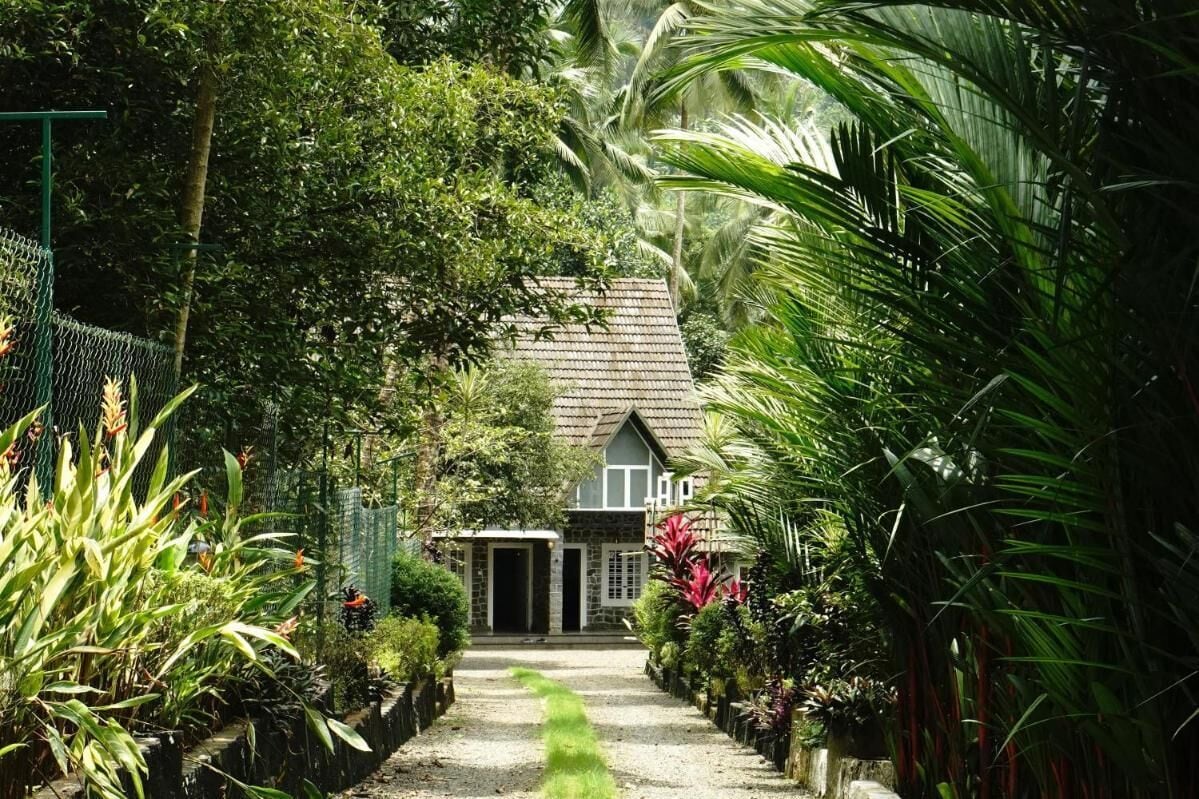 House, 4 Bedrooms, Accessible, Smoking | Garden