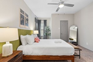 2 chambres, fer et planche à repasser, Wi-Fi gratuit, draps fournis