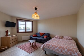 Wi-Fi de cortesia, roupa de cama