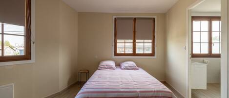 Wifi gratis y ropa de cama