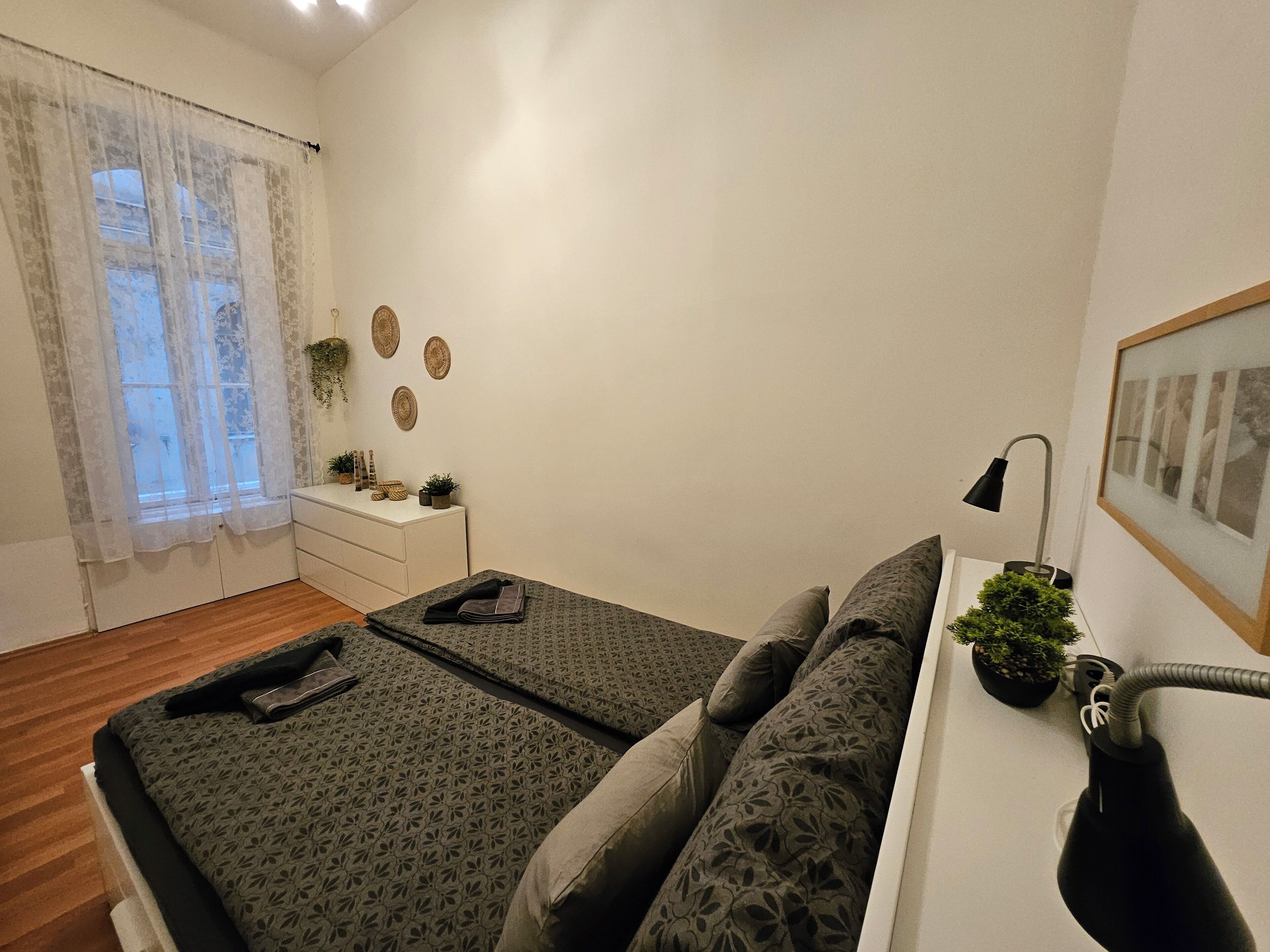 1 bedroom, iron/ironing board, WiFi, bed sheets