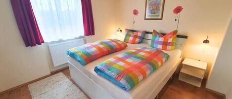 1 habitación, cuna de viaje, wifi y ropa de cama