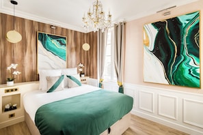 Apartment, City View | Hypo-allergenic bedding, pillow-top beds, in-room safe - Merveil Luxury Suite - Boissy (Paris)
