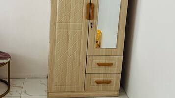Comfort Apartment | Iron/ironing board, free WiFi