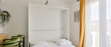 1 bedroom, free WiFi, bed sheets