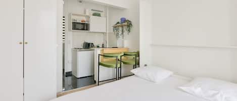 1 chambre, Wi-Fi gratuit, draps fournis