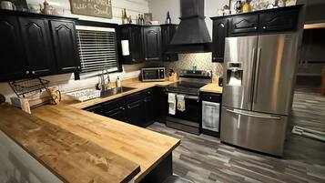 Microwave, oven, stovetop, dishwasher