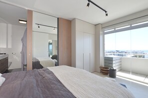 2 bedrooms, iron/ironing board, free WiFi, bed sheets - Beautiful apartment with sea view, quiet in Sea Point Cape Town (Cape Town)