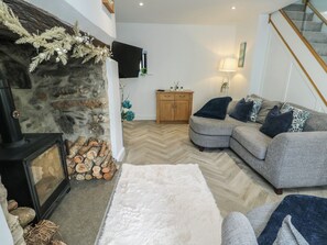 Cottage | Living area - Rhows (Llanfairpwllgwyngyll)