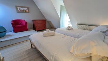 2 chambres, fer et planche Ă repasser, Wi-Fi, draps fournis