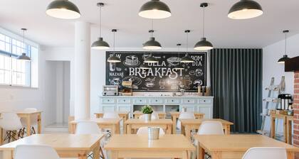 Zulla Nazaré Surf Village