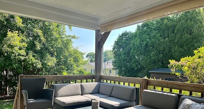 Marvelous 4-bedroom, 2-bath home with AC and private backyard close to the beach