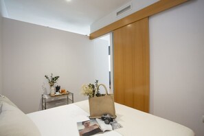 2 bedrooms, iron/ironing board