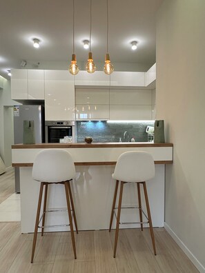 Family Apartment | Private kitchen | Electric kettle - Apartment by Luxe Group PU514 (Yerevan)