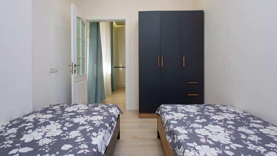 Apartment by Luxe Group PU514