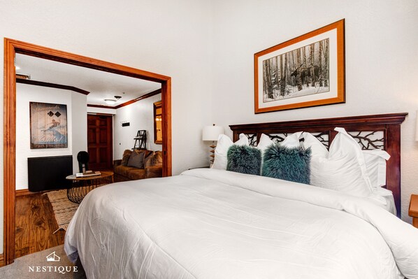 Condo, 1 King Bed with Sofa bed