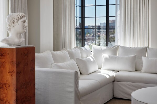 TV - Spacious Room Ideal for Exploring Washington DC (Washington)