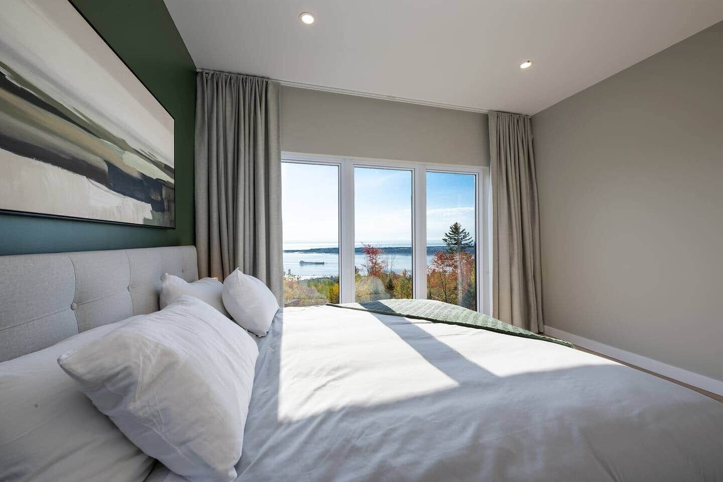 4 bedrooms, WiFi, bed sheets