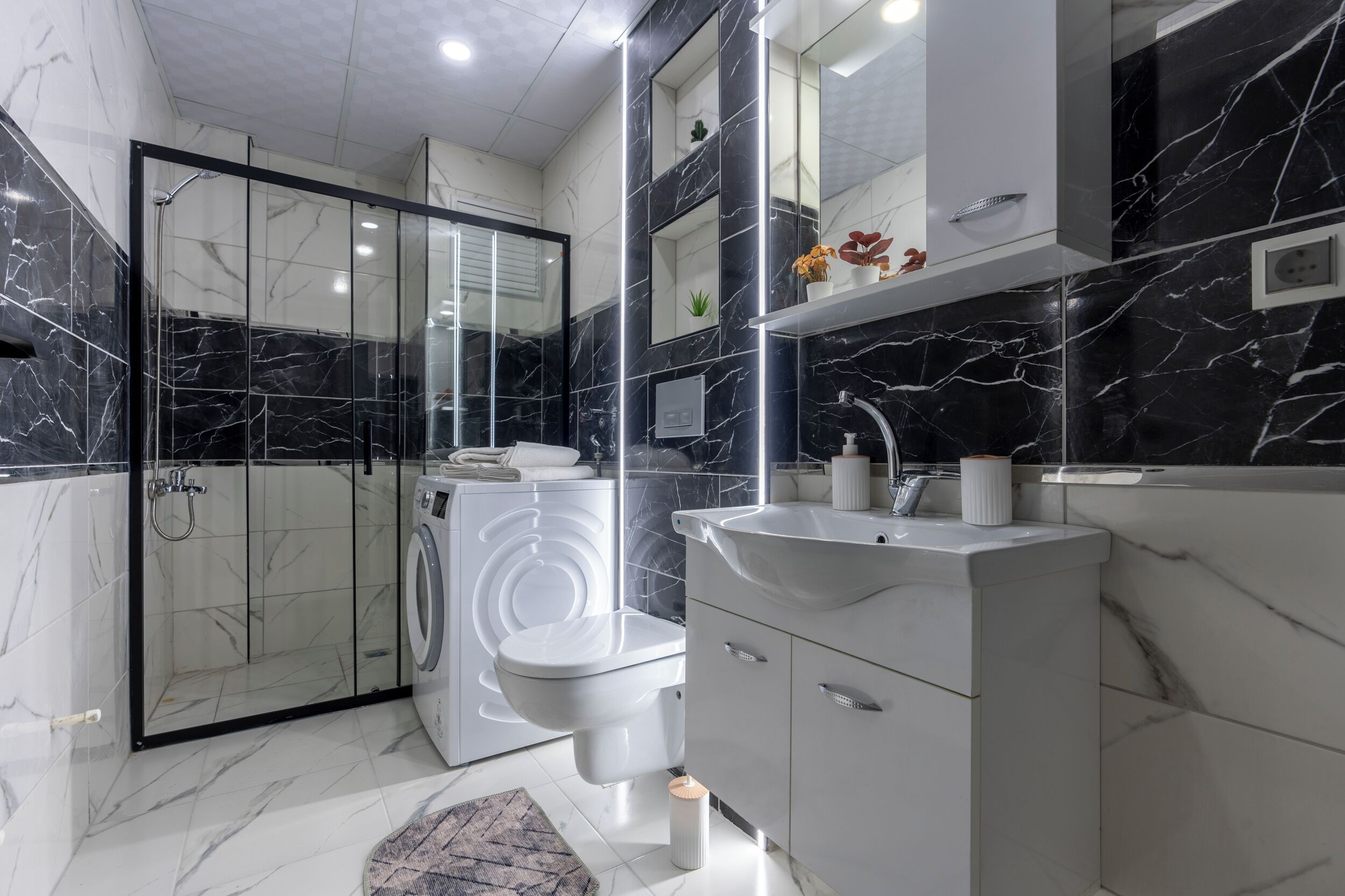 Familienapartment, 2 Schlafzimmer, Nichtraucher, Balkon | Badezimmer