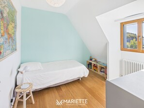 4 bedrooms, free WiFi