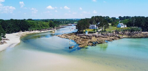SALTY- Spacious Neo-Bretonne at Le Cabellou