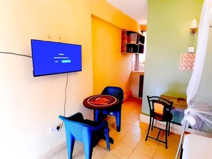 Classic Studio | Living area | 32-inch Smart TV with digital channels