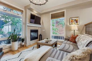 智能電視、壁爐