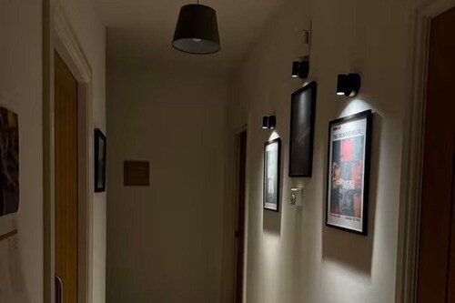 1 Bed Flat - Sleeps 2 - Parking - Wifi