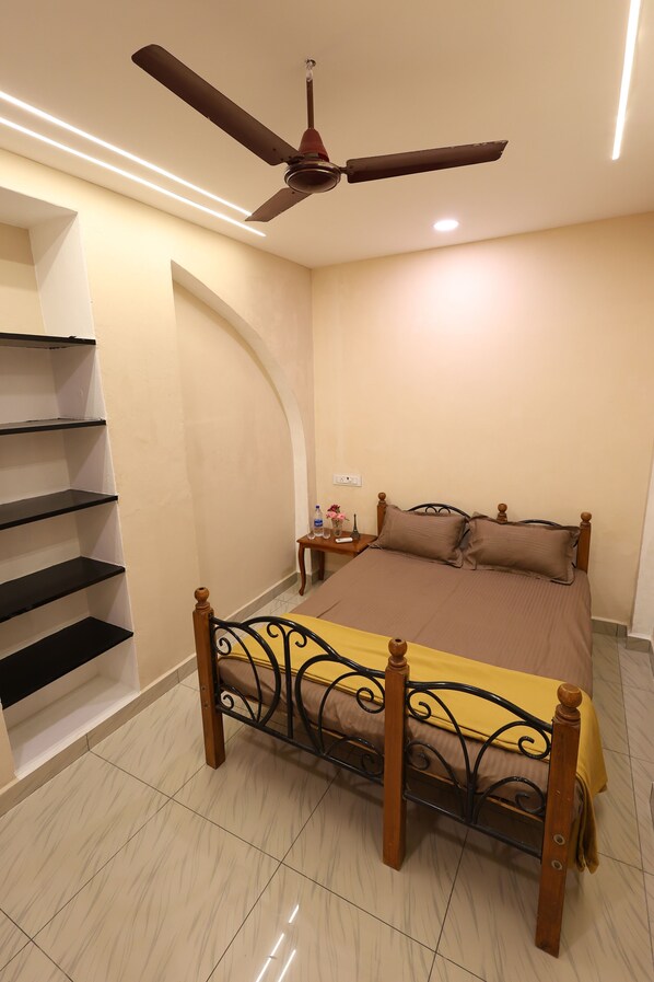 Economy Room | Free WiFi