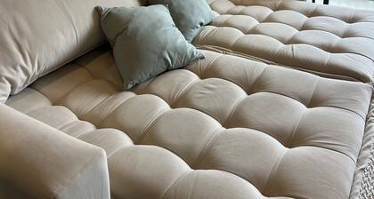 Modern apartment with swimming pool, movie theater and garage - near Shopping del Sol