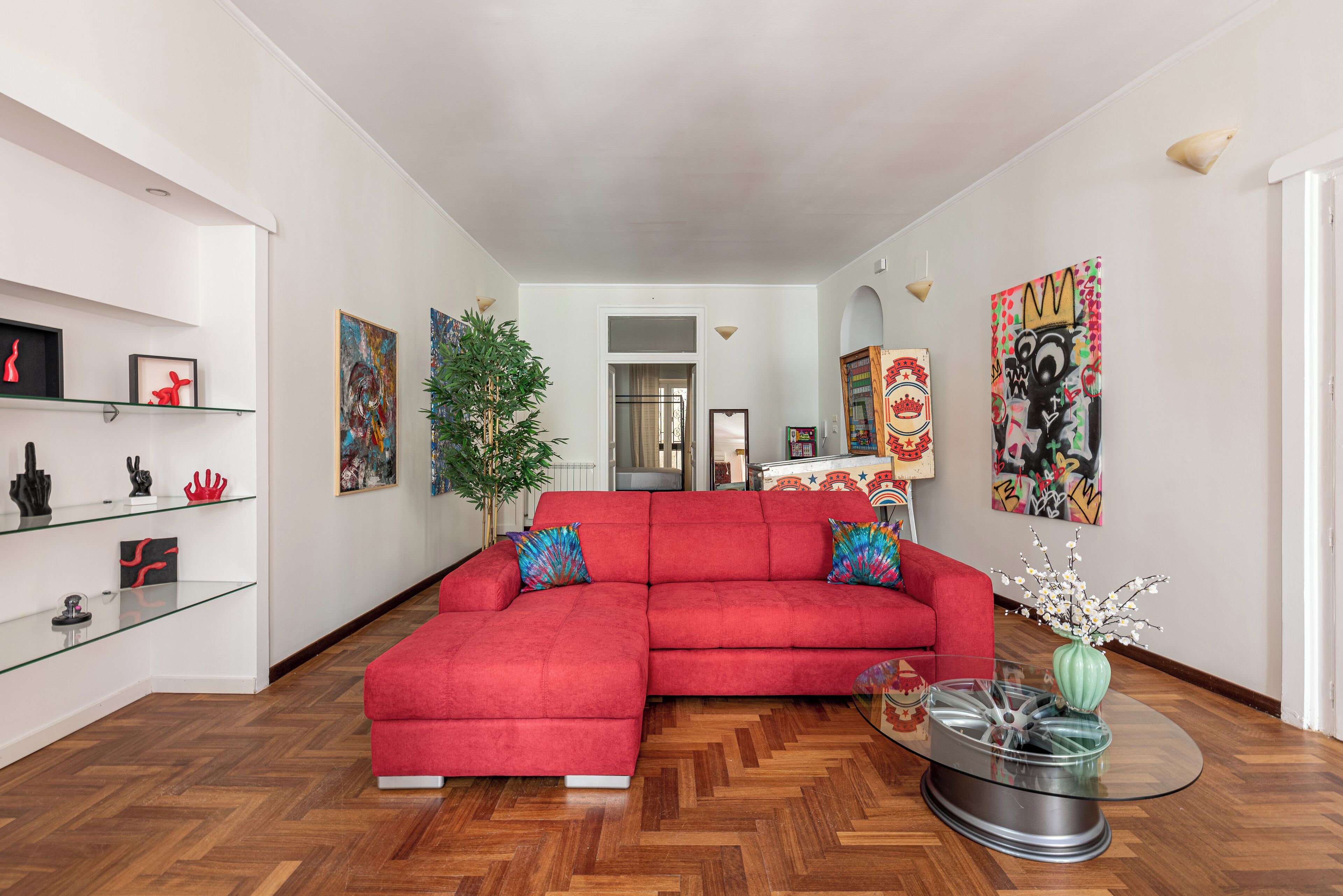 อพาร์ทเมนท์, 3 ห้องนอน, ระเบียง, วิวเมือง | บริเวณนั่งเล่น | ทีวี 30 นิ้ว พร้อมช่องดาวเทียม