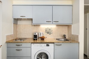 موقد طهي مسطح، مائدة طعام