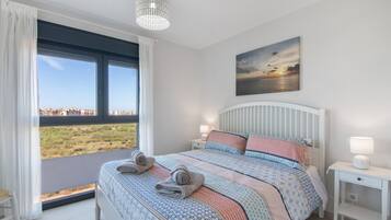 2 soverom, strykejern/-brett, wi-fi og sengetøy