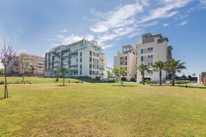 Exterior - Apartment 'Los Flamencos' with Sea View, Wi-Fi and Air Conditioning (Isla Canela)