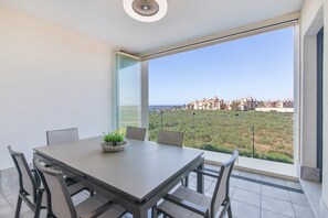 Dining - Apartment 'Los Flamencos' with Sea View, Wi-Fi and Air Conditioning (Isla Canela)